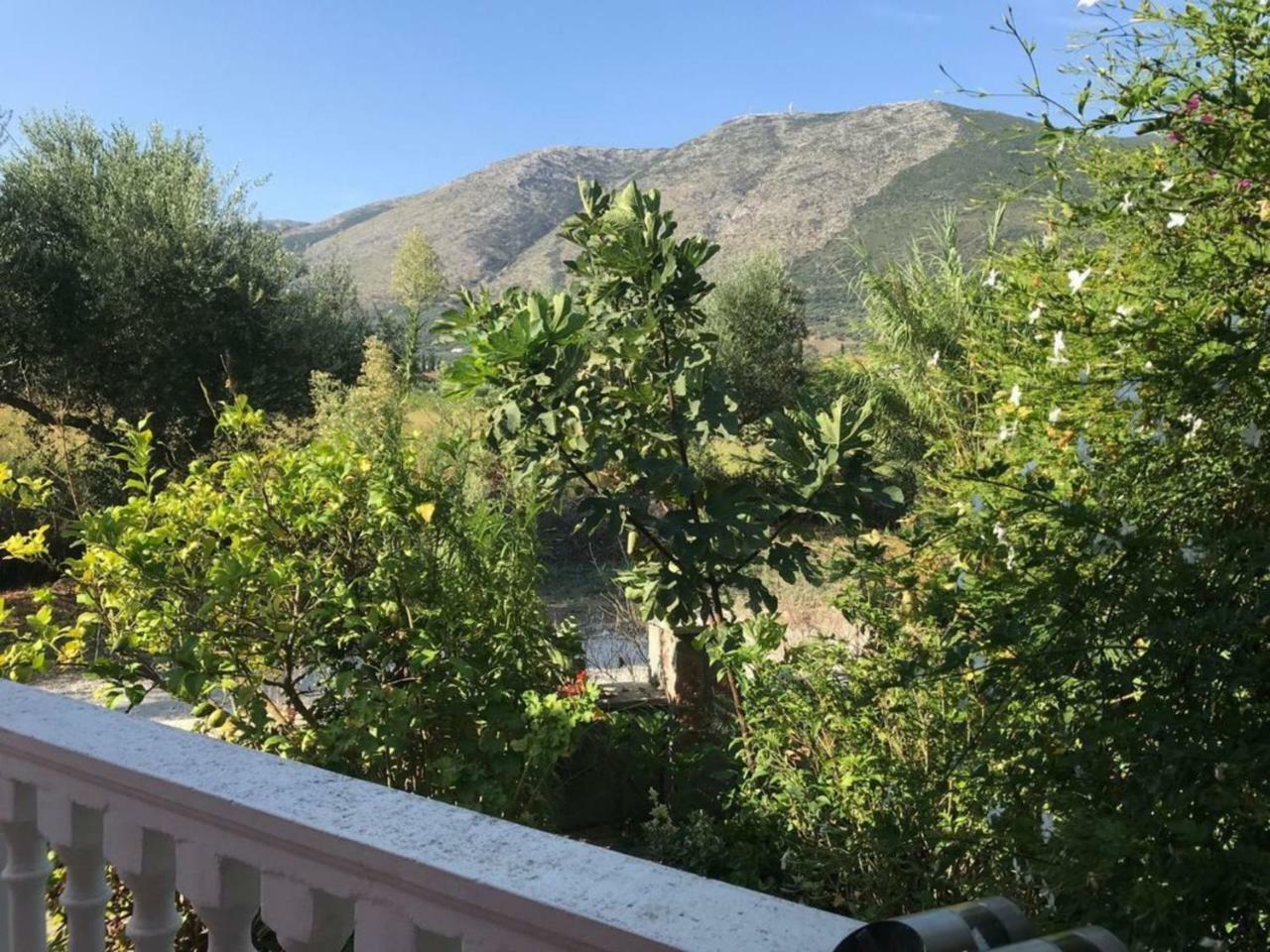 2 Bed House With Mountain View Apartment Alykes  Exterior photo